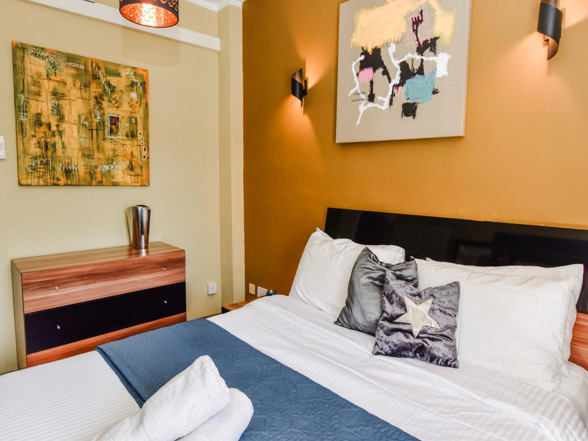 Bayview Apartment *