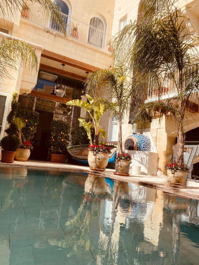 Lulu Boutique Hotel 4*
