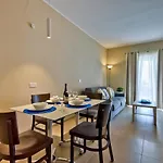 Spinola Park - Duplex Top Floor Apartment With Terrace