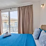 Sliema Duplex Penthouse With Sea Views & Private Terrace By Shortletsmalta