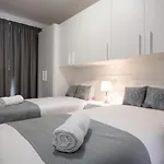 Electra Residence - Luxury Central Beachview Apartment