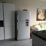 Sea View Triplex, Spinola Bay