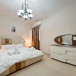 Modern Seaside 2 Bedroom Penthouse With Sea Views