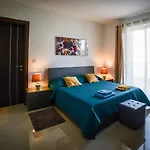 Sa10- Brand New Designer Apt With Spacious Terrace