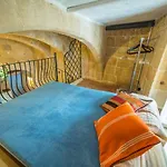 Pa- Pandora'S Loft