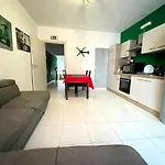 Room 6- Private Room With Private Terrace, Private Bathroom, Ac And Wifi