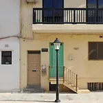 Gozo Charming Apt Near Salt Pans