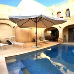 Ad Hoc B&B