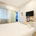 Dc36 -Spacious&Stylish 3 Bedroom Flat. Prime Zone