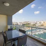 Seafront, Designer Apt With Private Terrace & Wifi By 360 Estates