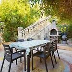 Villa Luzzu - Private Pool Escape & Large Outdoor By 360 Estates
