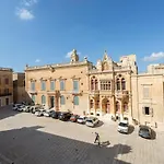 Palazzo 16Th Century Mdina, Opposite St Paul'S Cathedral By 360 Estates