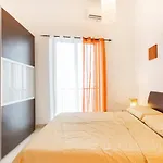 Central Apt 5Mins To Promenade With Sofa Ac & Wifi By 360 Estates