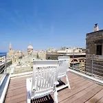 Ag2 - Sea View Stylish 2 Bedroom Apt