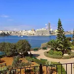 Picturesque Sliema Pad Steps From The Seafront