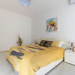 Cozy Apartment, Close To The Sea C4