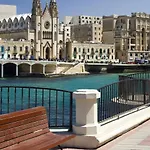 Picturesque Sliema Pad Steps From The Seafront