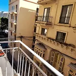 Cozy Inside.City & Beach Outside