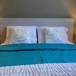 Balluta Bay Beach House With Seaviews