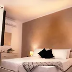 Scenic Modern 3 Bedroom Seaview Apartment