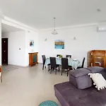 St Julians Central Luxury Apartment