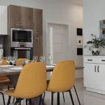 Bright Stylish Apartment