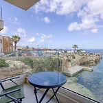 Seafront, Studio Home With Private Seaview Terrace By 360 Estates