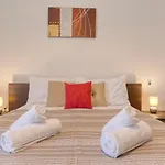 Comfortable 2Br Apt With Large Sofa & Living By 360 Estates