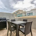 Duplex Penthouse In St. Julian'S With Views & Bbq By 360 Estates