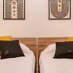 Pool Apartment