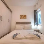 Spacious & Modern 3 Bedroom Near Seafront Jbor1-1