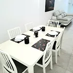 Shanti Holiday Apartment