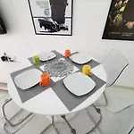 Leon Apartment - Highly Modern Sliema Stay