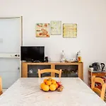 Town House - Private Rooms - Near Sea