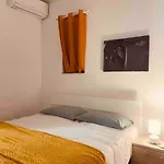 Centeraly Located Cozy Apartment In Gzira