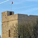 Seaview Tower Apartment