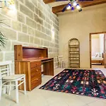 Grand Gozo Farmhouse With Games Room & Pool