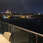 Sliema Seaview & Seafront- Apt 9, 49 Tigne Point Mansions