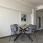 86 Spinola Bay