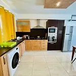 Duplex Whiskey Home 200M Away From The Sea And The Square