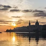 Charming Maltese Townhouse In Senglea