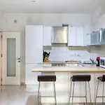 Spacious, Central Apt In Paceville/St Julians By 360 Estates