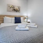 3Bed Mellieha With Shared Heated Pool By Homely