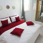 Economy Bedroom With Private Bathroom, Best Area St Julians - 3 Mins Seafront - Shared Common Area