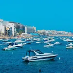 Aquamarine Modern Apart M3 - Happy Rentals