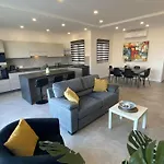 Yellow Hill Penthouse