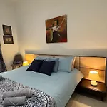 Modern Seaview-2 Min From Beach