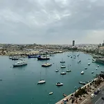 Penthouse -Centre Of Sliema - Best View In Malta