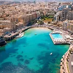 Character Maisonette Spinola Bay