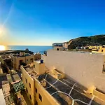 Blue Sky Xlendi